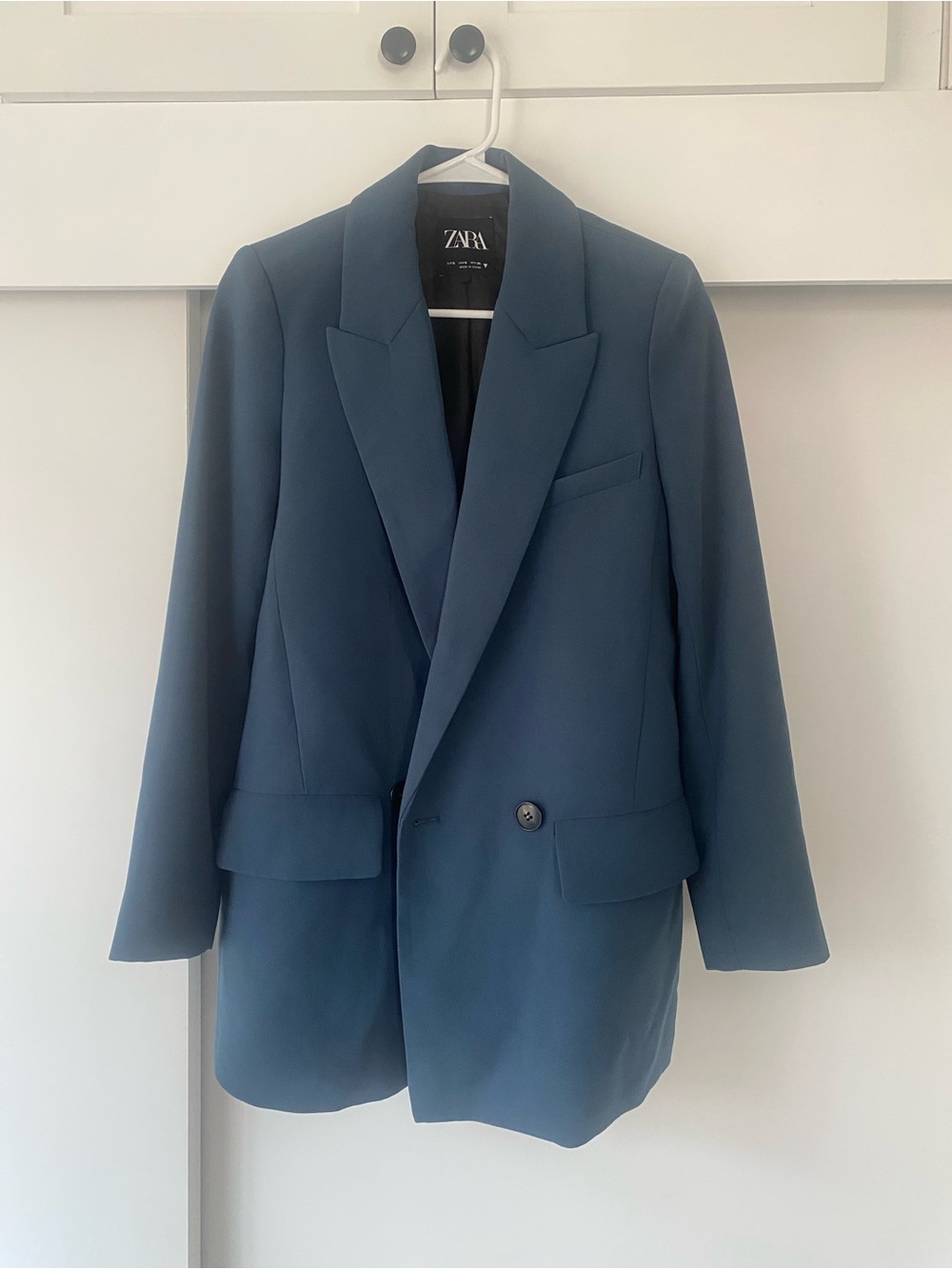 Zara Women’s Double-Breasted Blue Blazer